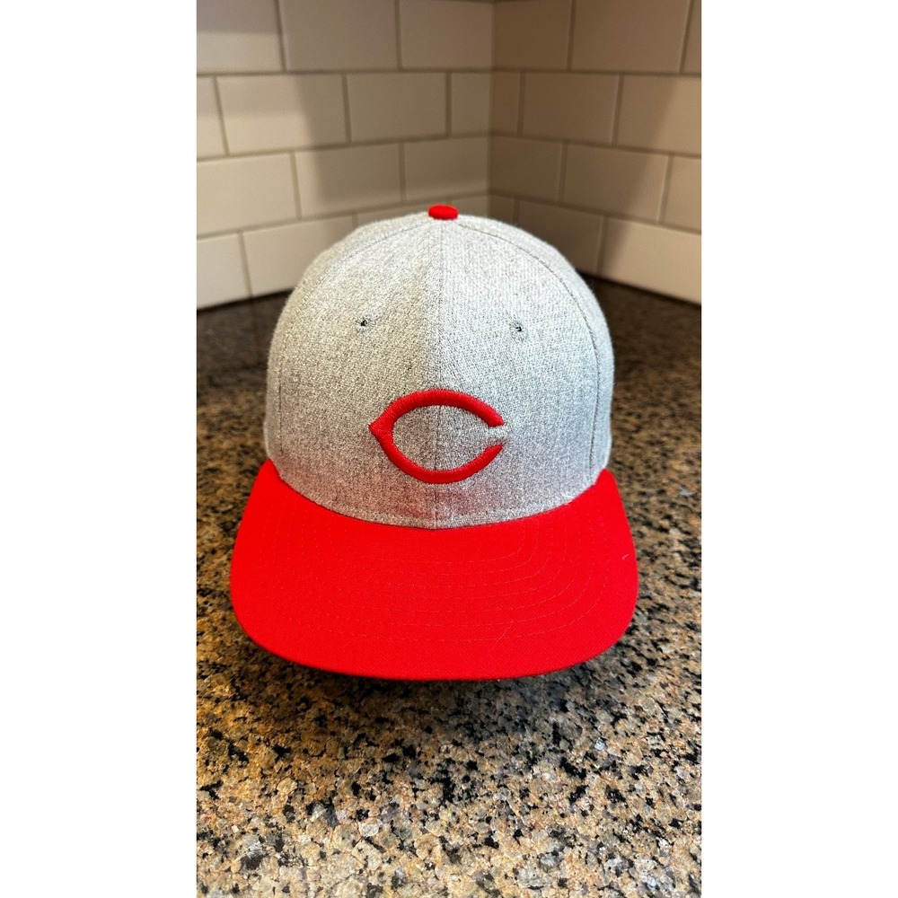 Vtg Cincinnati Reds Roman Fitted Baseball Cap 7 1/4 Men's Heather Grey Red USA